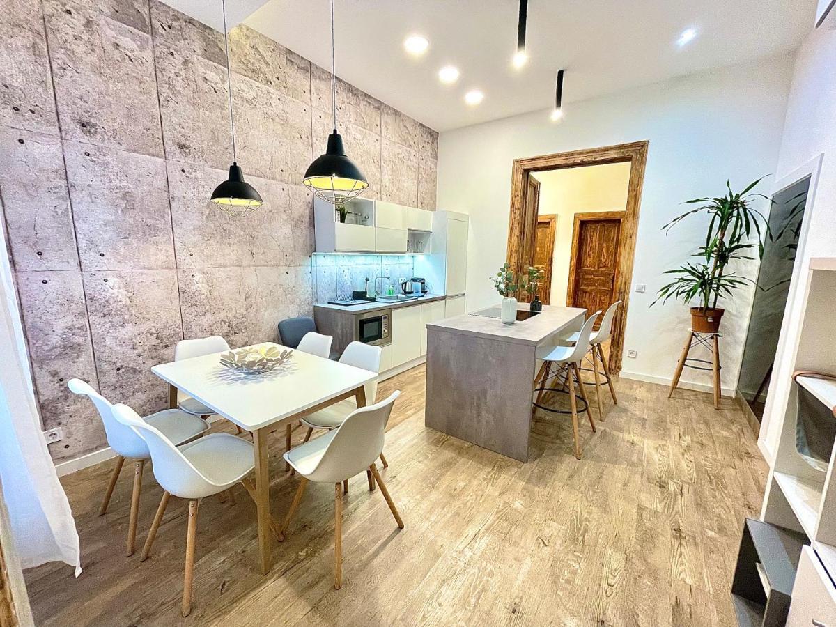 Dream Design Apartment - 3 Bedrooms & Finn Sauna 布达佩斯 外观 照片