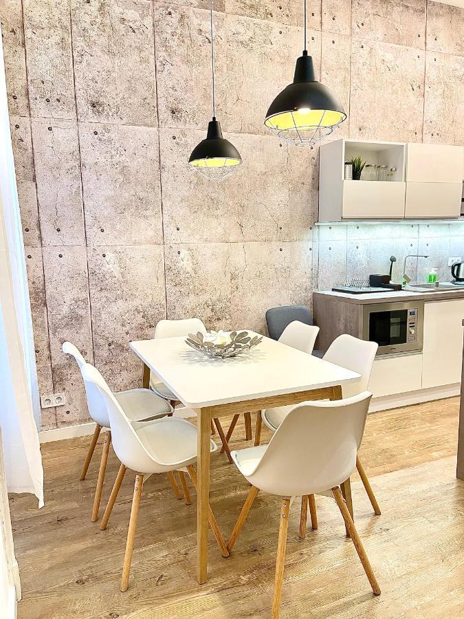Dream Design Apartment - 3 Bedrooms & Finn Sauna 布达佩斯 外观 照片